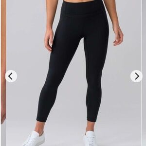 Lululemon ‘Pushing Limits’ 7/8 Tights - Black - Size 6